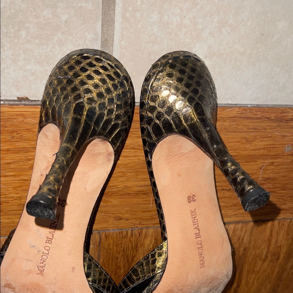Manolo Blahnik Indial Leather Green Mules - Picture 5 of 11